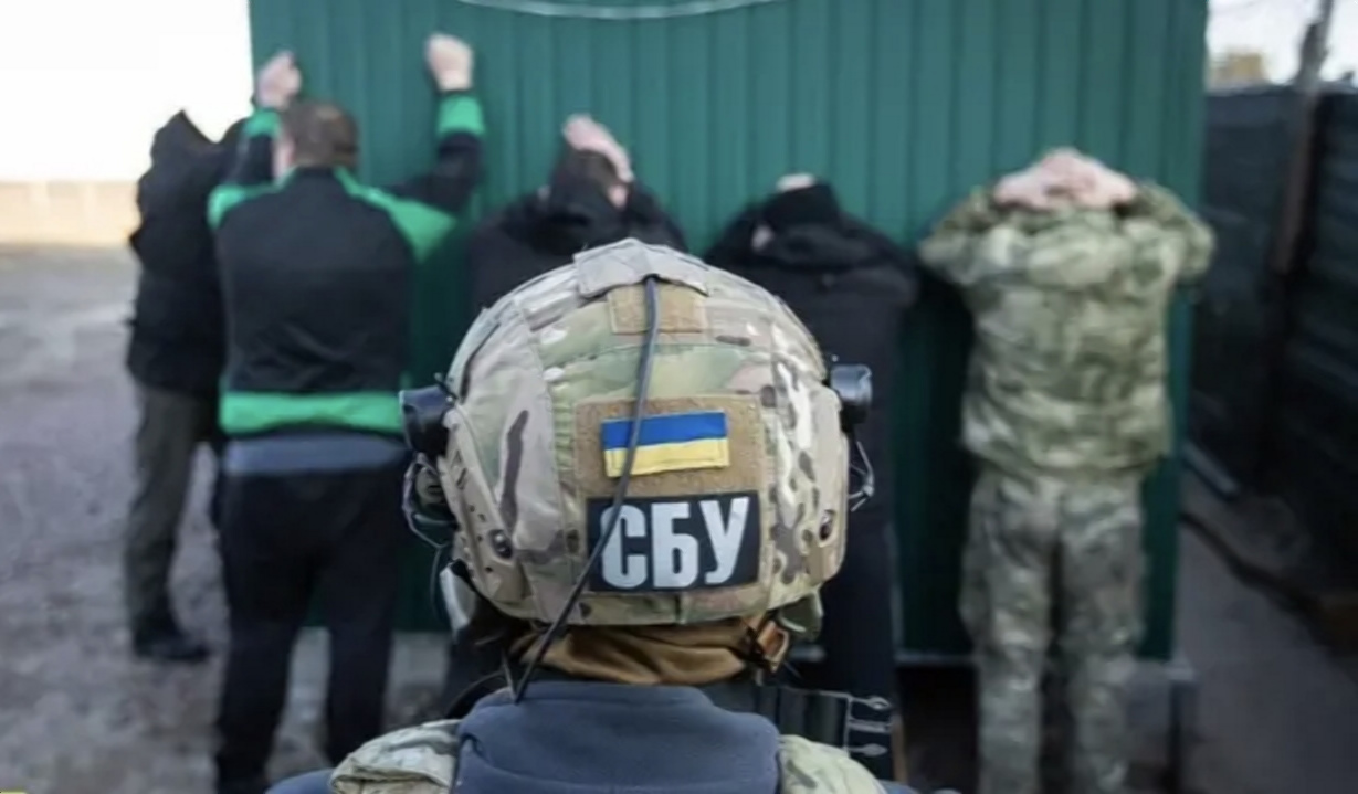 СБУ та НАБУ викрили шахрайську схема з фіктивними накладними: як колишні чиновники ДПС обікрали державу на 15 млрд грн