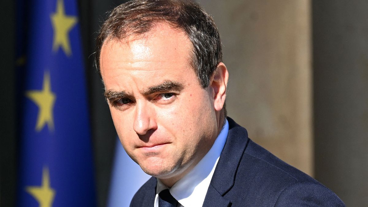 У Франції сформували новий уряд Себастьяна Лекорню: хто увійшов до складу