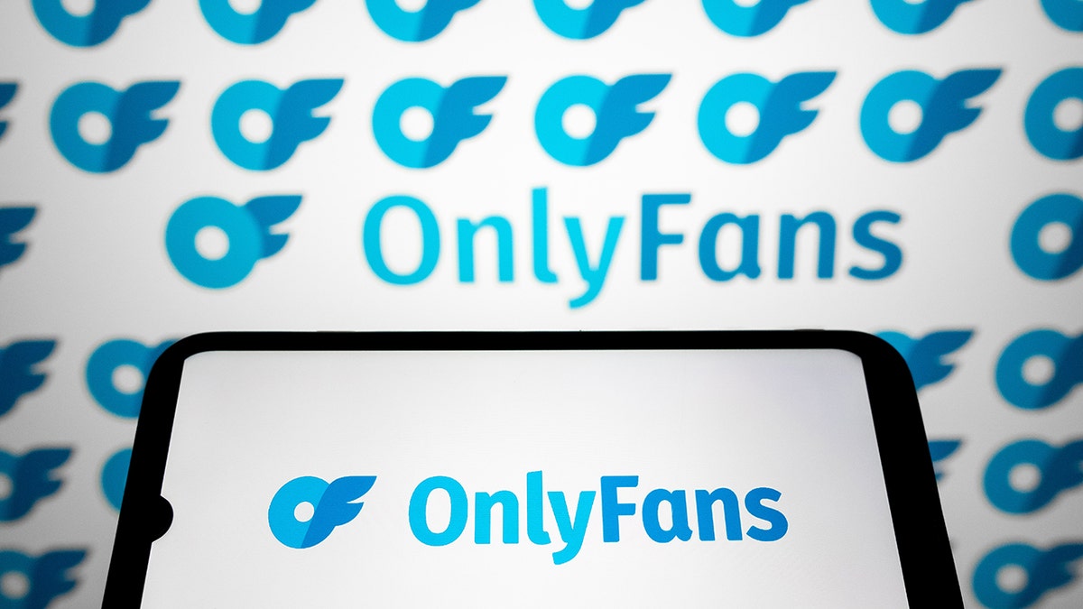 OnlyFans б'є рекорди: чому платформа для контенту 18+ стала лідером за виручкою