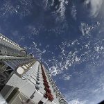 Супутники Starlink масово падають на Землю: наскільки це небезпечно для людей?