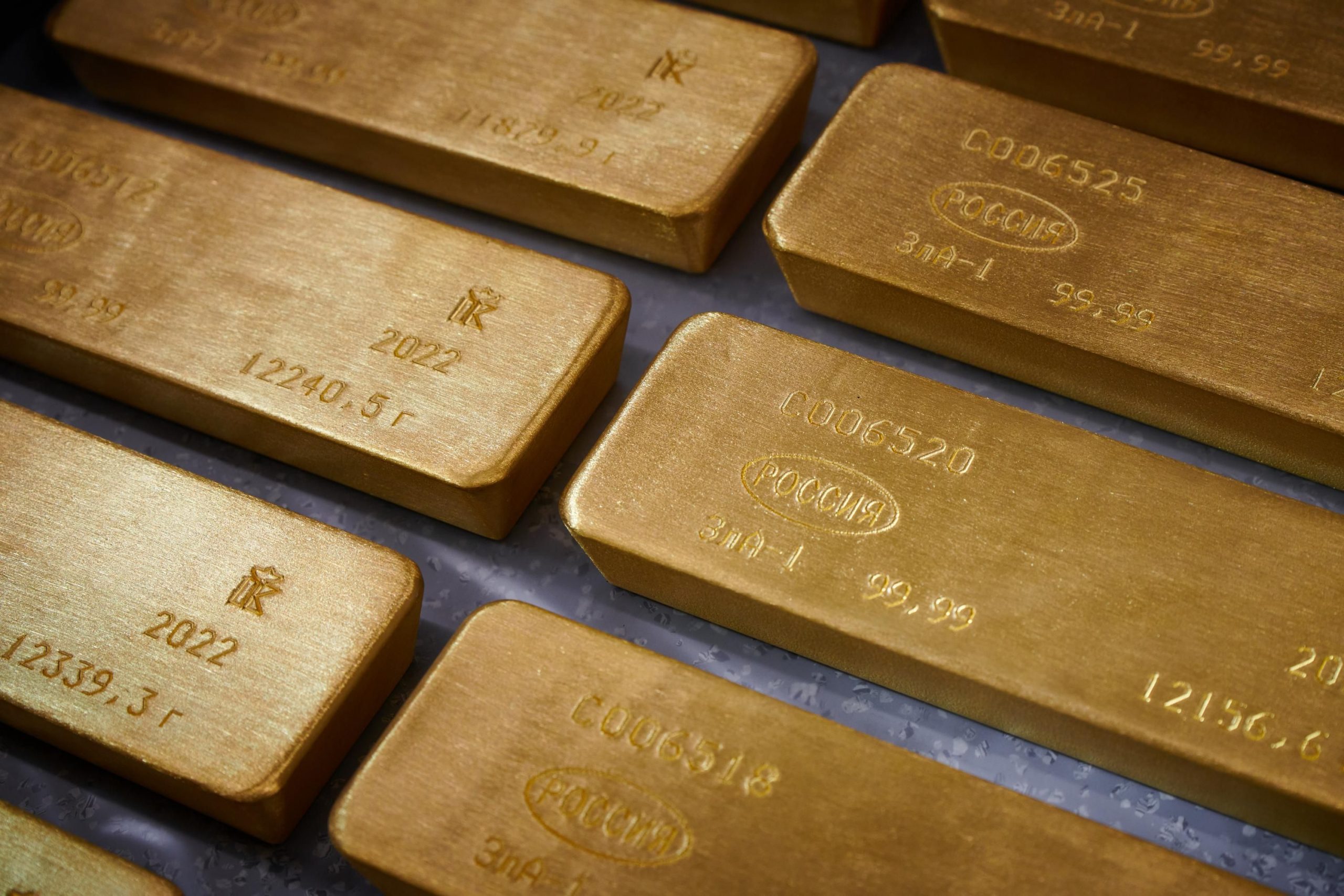 Вперше в історії Росія почала реальні продажі фізичного золота з резервів: що залишилось у сховищах