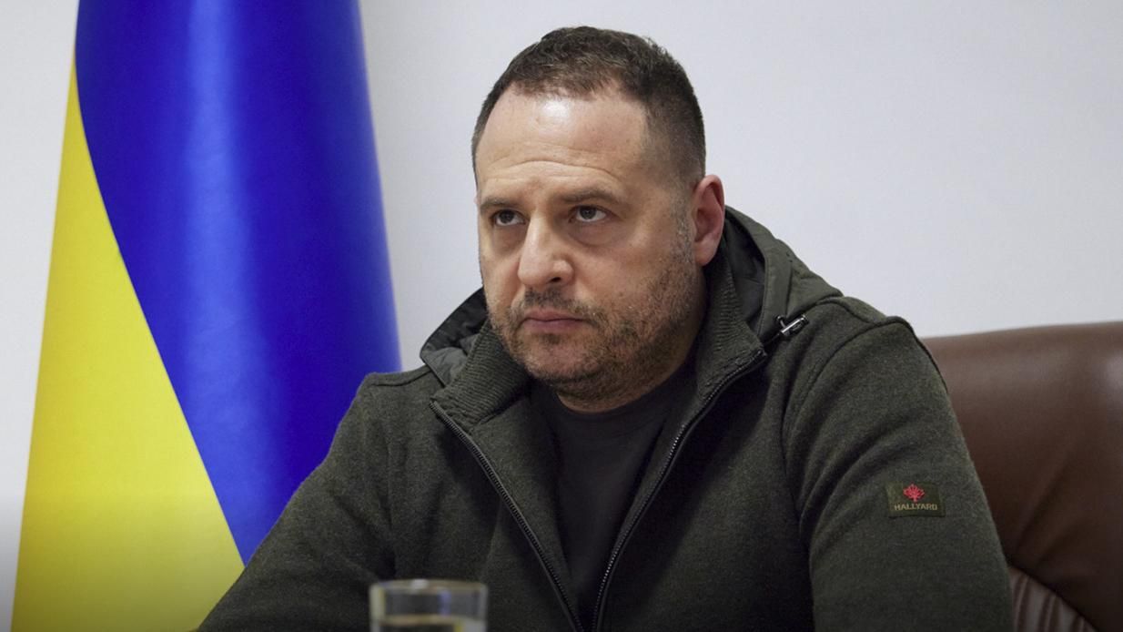 Єрмак подав у відставку: чому саме зараз і хто тепер керуватиме Офісом президента