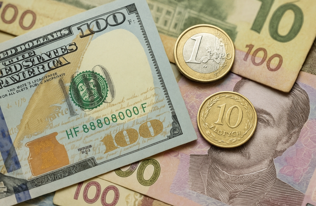 Курс валют на 28.11.2025: скільки коштують долар, євро і злотий