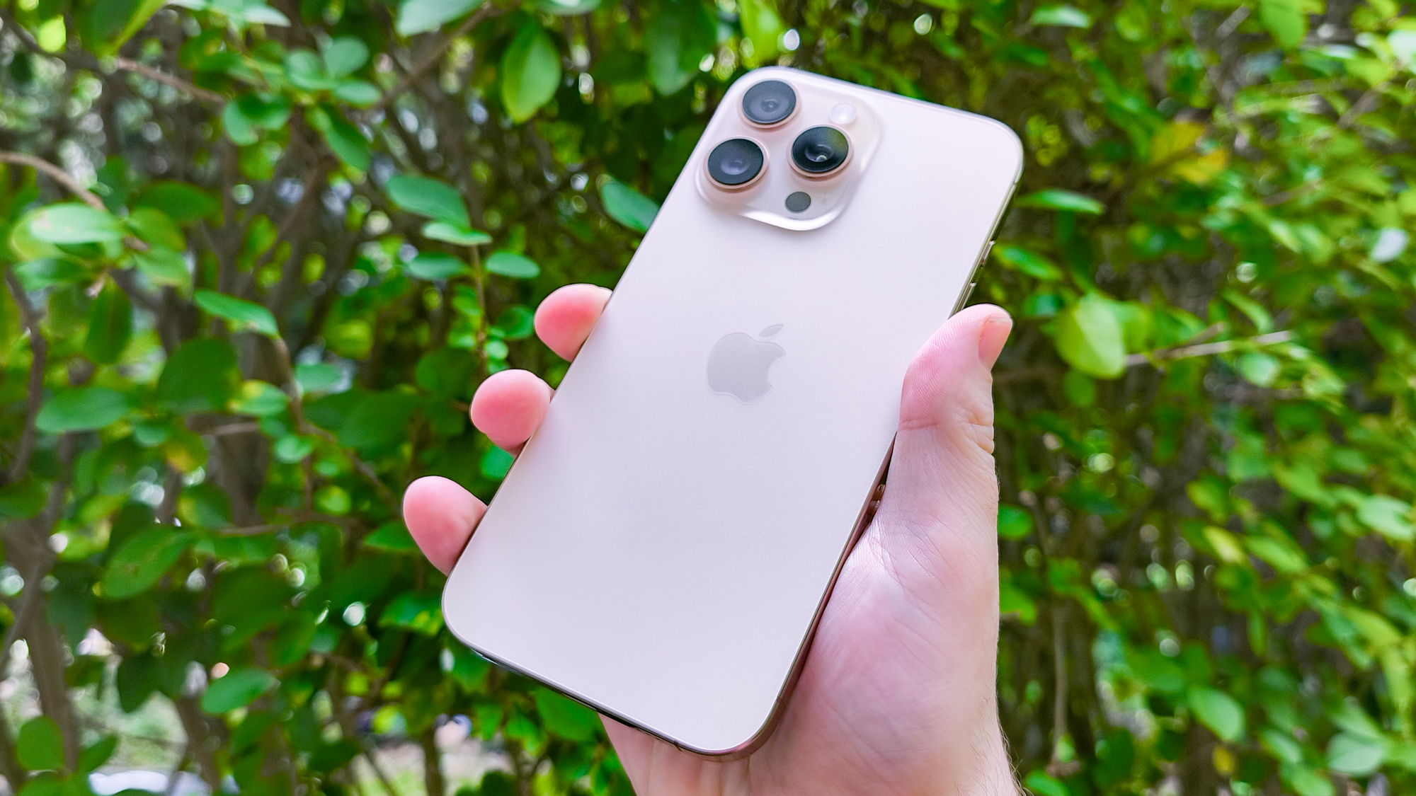 Коли вийде iPhone 20: дата, дизайн «all-screen» і можливе зникнення вирізів