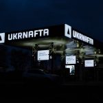 UKRNAFTA запустила акцію з 1,5 млн подарунків: як безкоштовно отримати пальне, напої та знижки за одну заправку