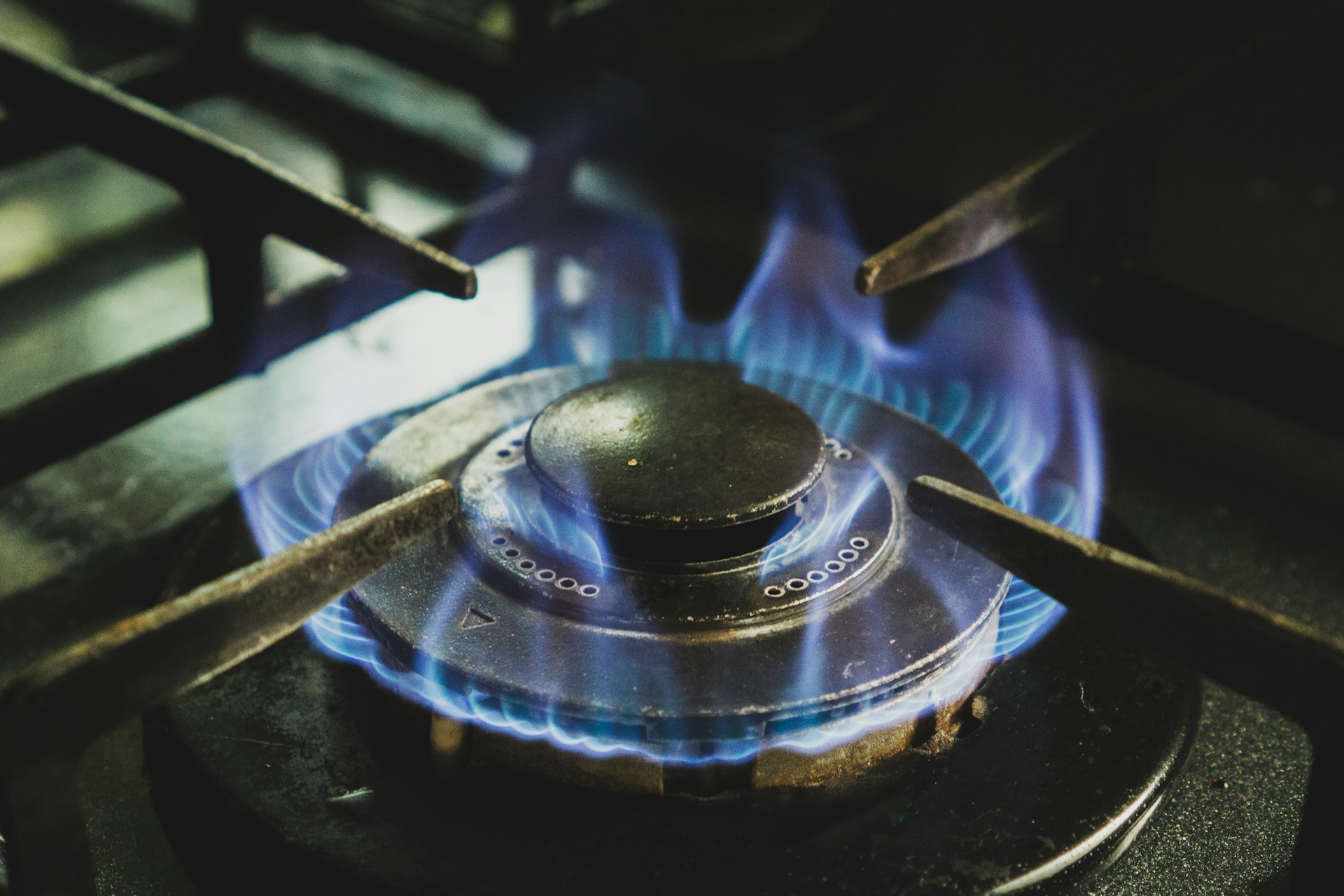 Нові ціни на газ у грудні 2025: що зміниться для споживачів та скільки будемо платити