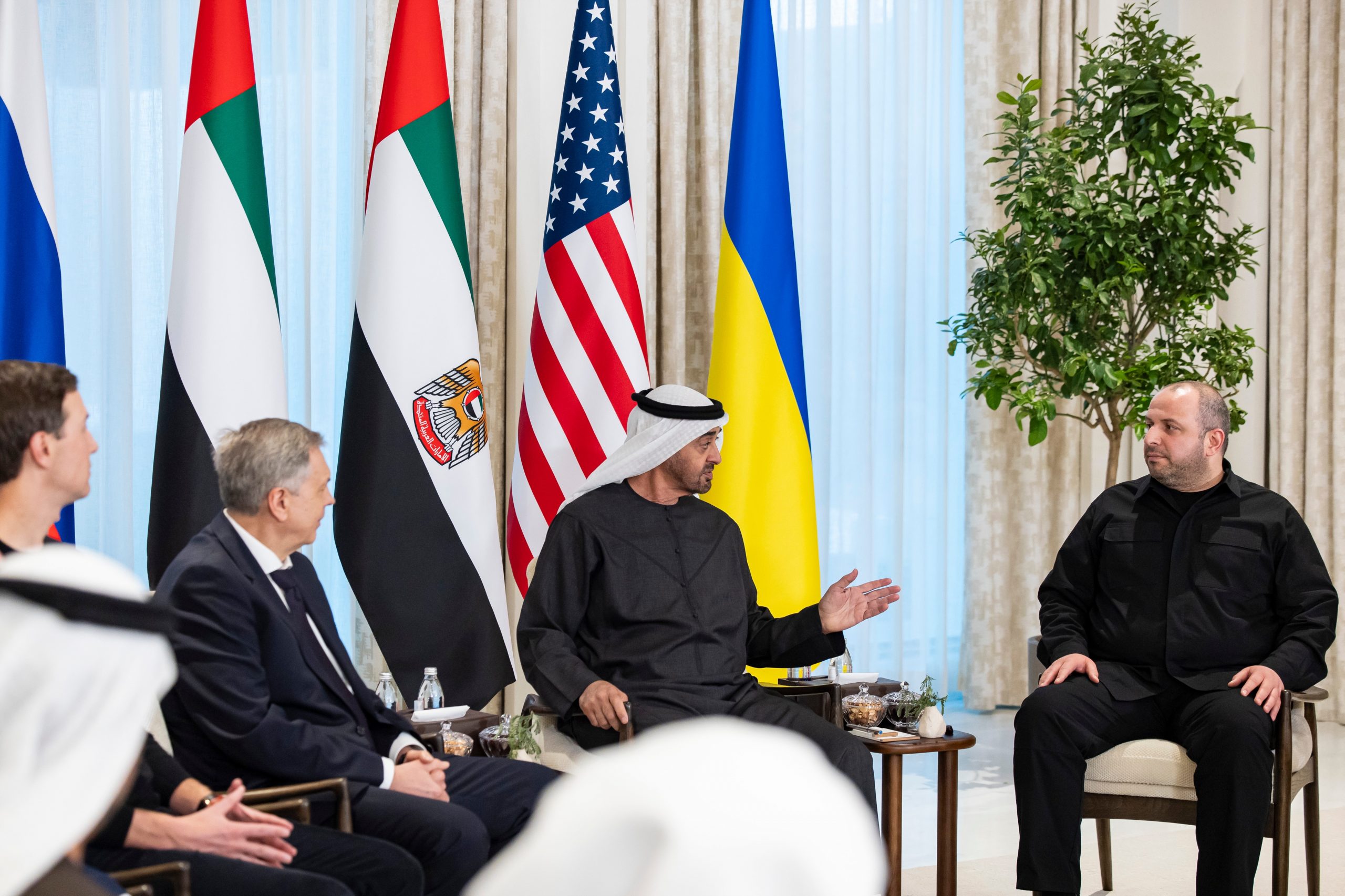 Переговори України, Росії та США в Абу-Дабі: що відомо після завершення зустрічі