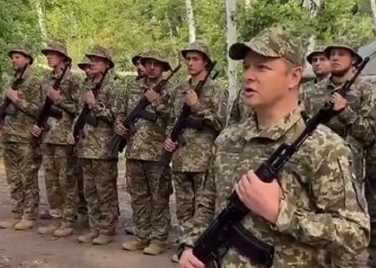 Де служить екснардеп Олег Ляшко та за що його нагородили орденом