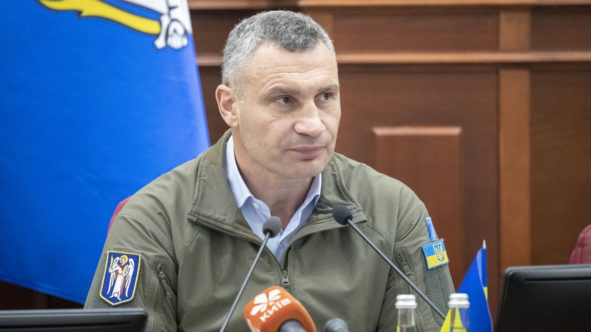 Говорю чесно: ситуація вкрай складна і це може бути ще не найскладніший момент, — Кличко
