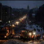У Києві зупинено роботу систем опалення, водопостачання і електротранспорту: яка ситуація в столиці після обстрілу
