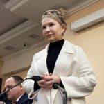 Тимошенко в білому у суді: символ перемоги чи останній шик перед новим арештом