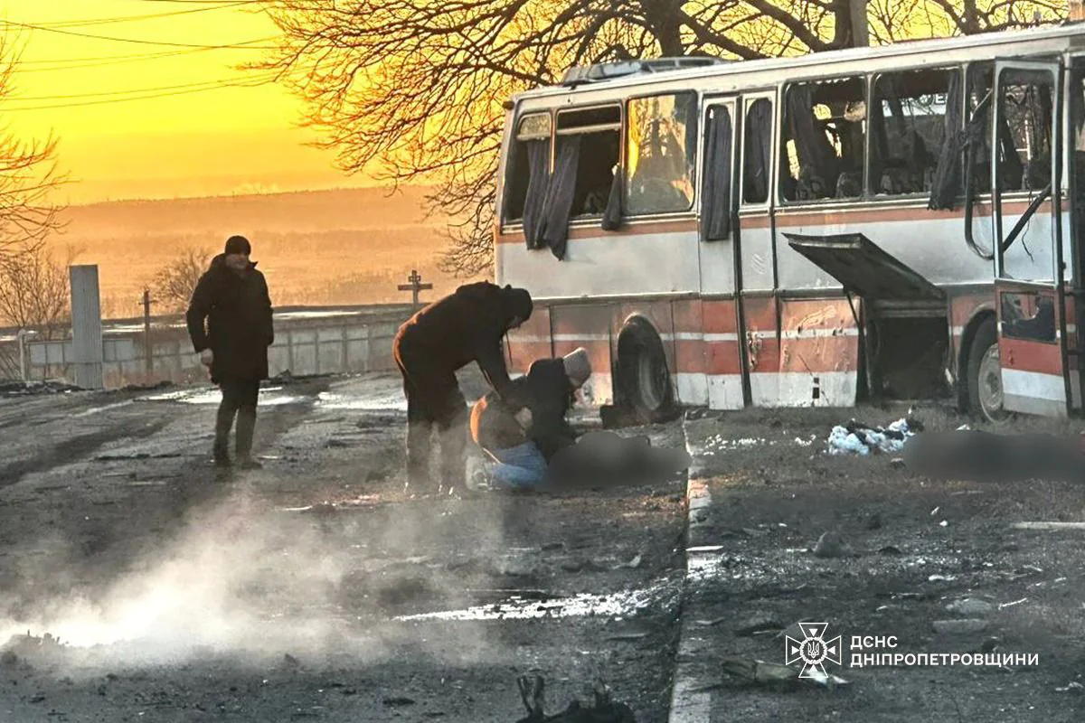 Що відомо про удар РФ по автобусу з шахтарями на Дніпропетровщині
