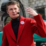 Легендарне «Караоке на Майдані» повертається на екрани: ТЕТ анонсував відродження культового шоу