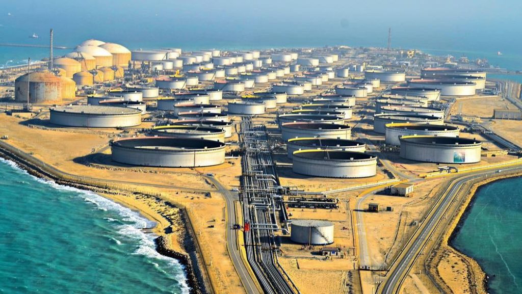 Чому Іран атакував Saudi Aramco в Рас-Таннурі та як це вплине на світовий ринок нафти