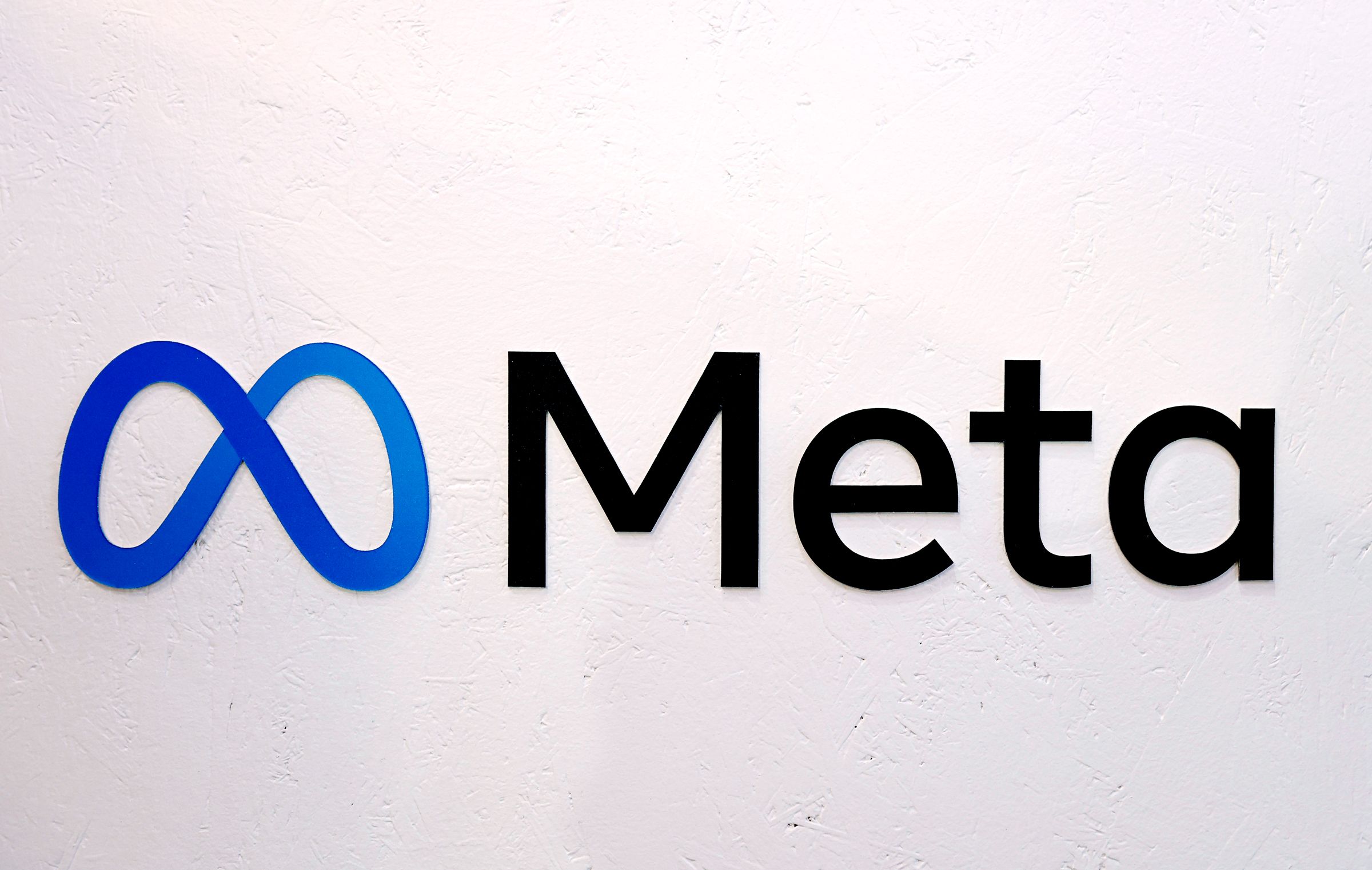 Чому Meta та Google можуть отримати мільйонні штрафи