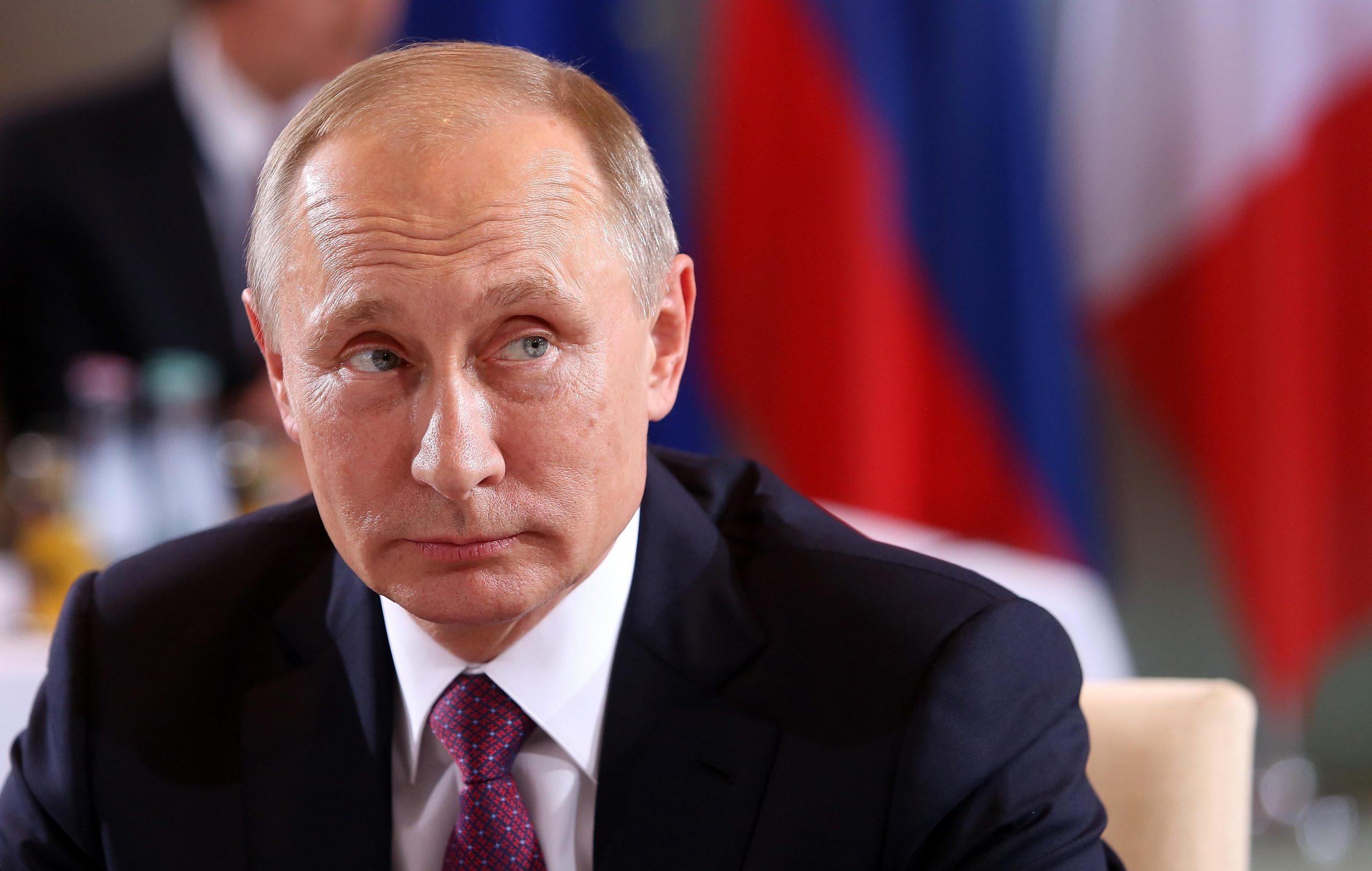 Чому невдале відео Путіна на 8 березня стало вірусним і що кажуть про помилку Кремля
