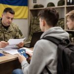 Як стати на військовий облік у 16 років і що буде, якщо цього не зробити
