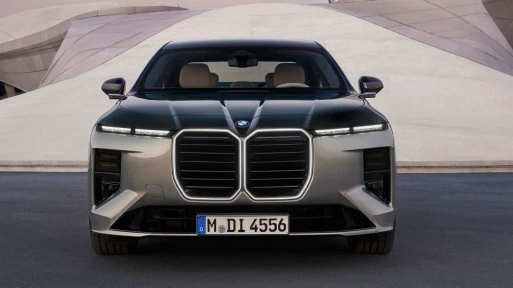 Нова BMW 7 серії: огляд моделі, комплектації, ціна та характеристики електроверсії