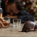 Кому найбільше загрожує фіброз печінки через рідкісне вживання алкоголю