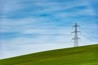 Відключення світла 28 квітня 2026: де в Україні є проблеми з електропостачанням