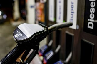 Актуальні ціни на бензин, дизель і газ на АЗС України 8 травня 2026 року: скільки коштує літр пального сьогодні