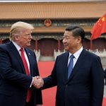 Трамп у Китаї вперше за майже 10 років — про що говоритимуть із Сі Цзіньпіном та чому з ним прибули Ілон Маск і Тім Кук