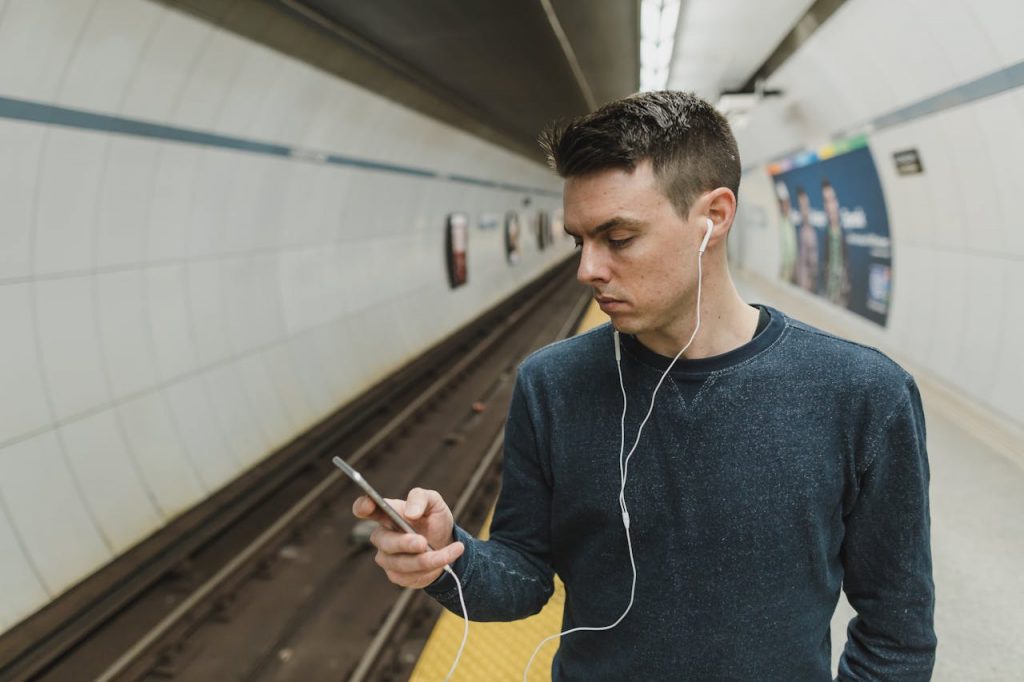 Як зробити скріншот на телефоні Android 2026: покрокова інструкція для Samsung, Xiaomi та інших смартфонів