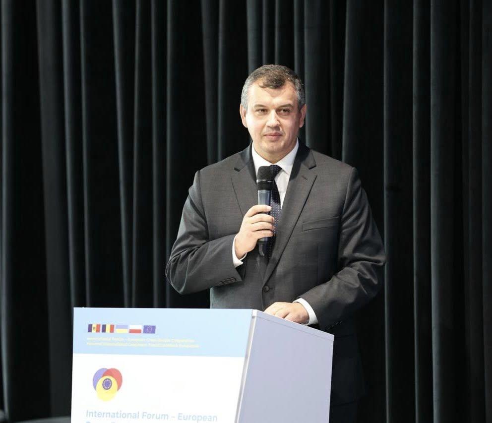 Хто такий Єуджен Томак: походження, громадянство та кар’єра прем’єра-міністра Румунії