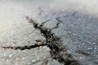 Україну сколихнув землетрус: у якому регіоні стався підземний поштовх та чи існує загроза для життя