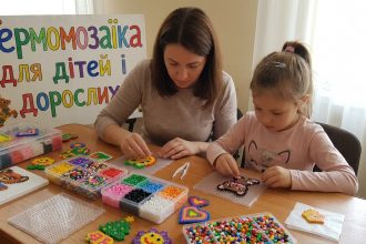 Що можна зробити з термомозаїки: ідеї виробів, схеми, прасування та поради для початківців