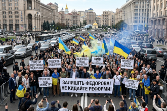 Учасники протесту проти відставки Федорова перекрили рух у центрі Києва: що відбувається