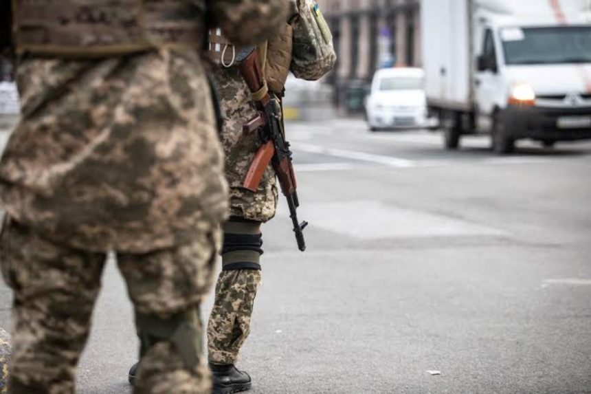 Військові