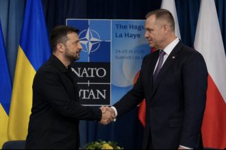 Чому зустріч Зеленського і Навроцького не принесла примирення: Польща озвучила принципову позицію