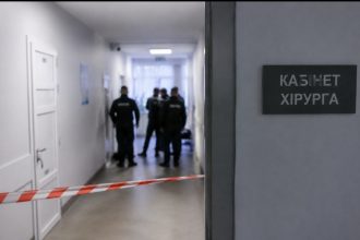 Військовозобов’язаний напав на лікарку під час ВЛК у Києві — подробиці смертельного інциденту в Подільському районі