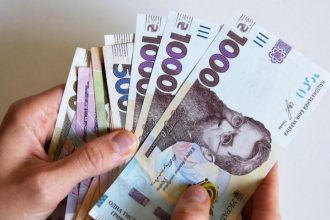 Базова соцдопомога і безробіття: хто отримує обидві виплати