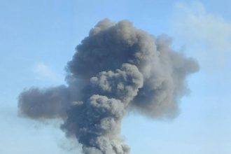 Удар дронів по Київщині спричинив пожежу складів