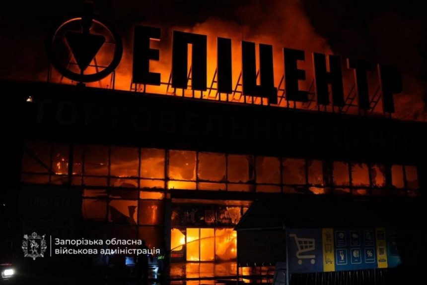 Росія атакувала Україну: пожежі спалахнули у трьох регіонах