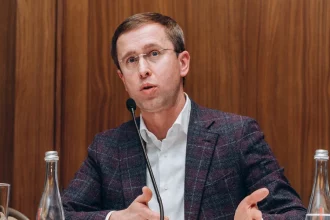 Кабмін Корецького представив програму: пенсії, зарплати та оборона