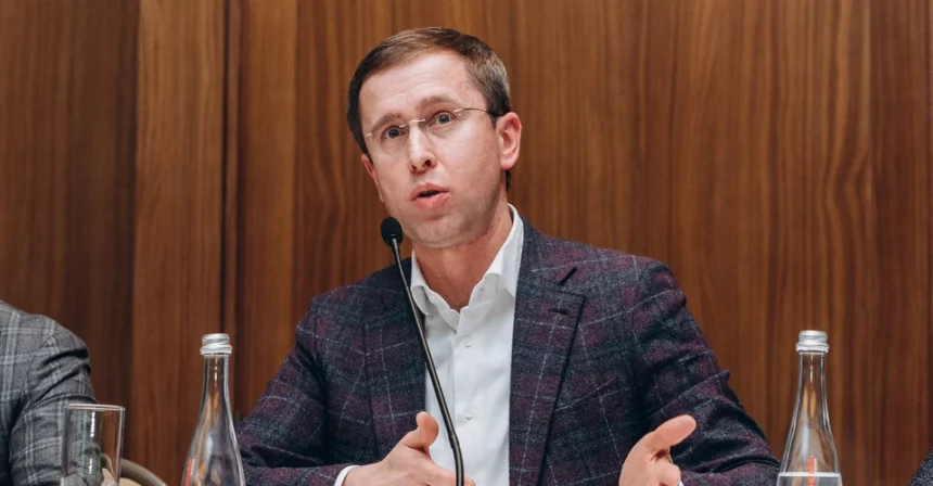 Кабмін Корецького представив програму: пенсії, зарплати та оборона