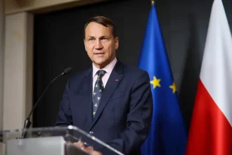 Радослав Сікорський про ракети РФ: нова пропозиція Польщі