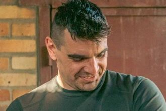 Командир який врятував двох своїх бійців став Героєм України