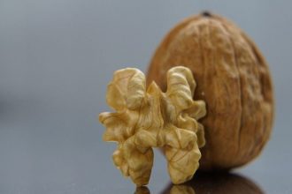 Волоські горіхи можуть підтримувати серце, мозок і сон