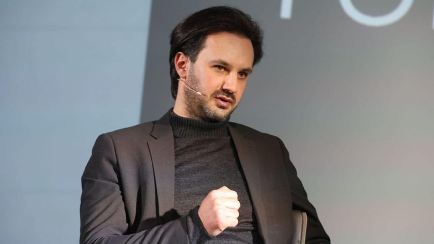МЗС закликало МКС видати ордер на арешт Толстого