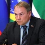 Толстой закликав деморалізувати українців ударами по містах