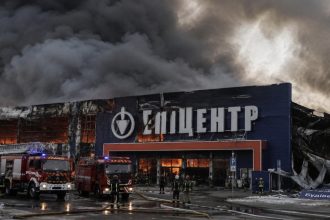 Де в Одесі сталися прильоти 24 серпня: що відомо про пожежі в «Епіцентрах»