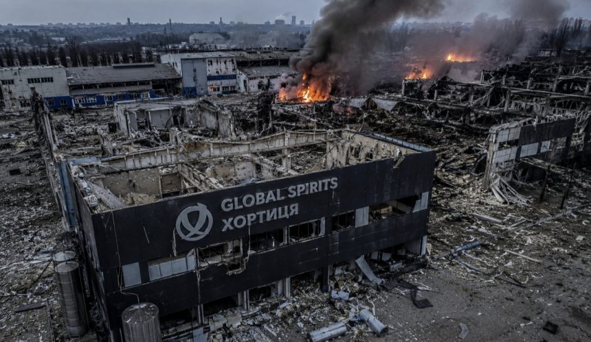 РФ повністю знищила завод Global Spirits у Запоріжжі, де виробляли горілку «Хортиця