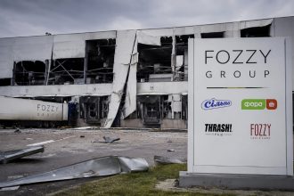 Fozzy Group ухвалила антикризові рішення після атак РФ: що буде із зарплатами, преміями та новими вакансіями