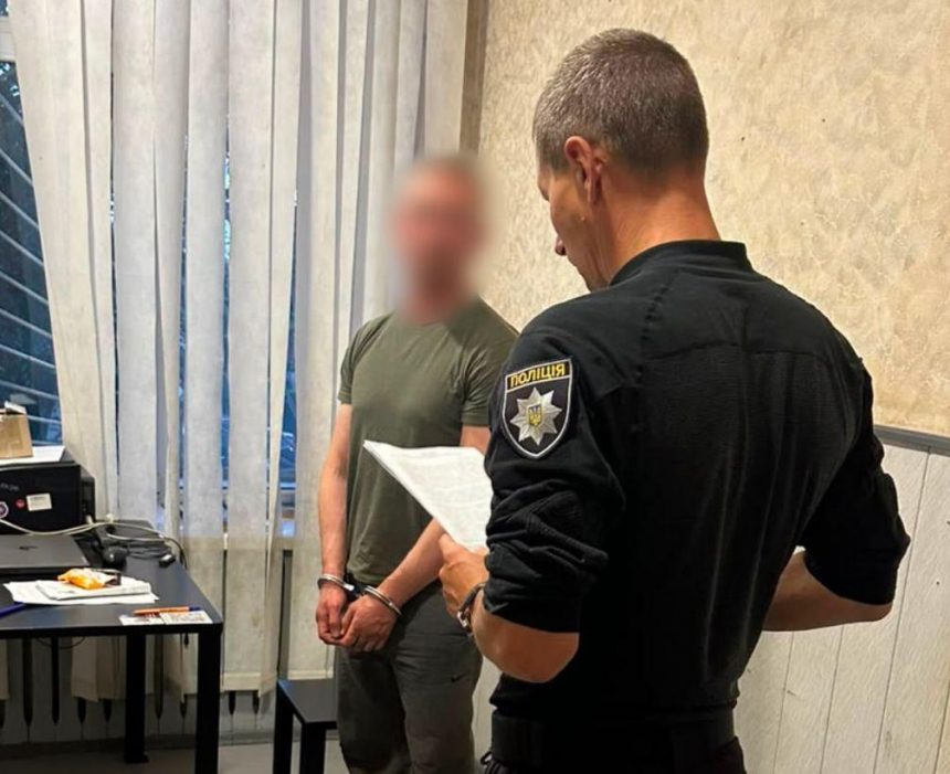 Пограбування у Боровій: затримання підозрюваного після стрілянини