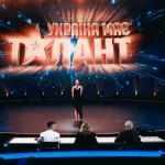 Єлизаветі Гайшук 23 роки. Вона родом із Черкас, професійно займається танцями, працює хореографкою та має власну танцювальну студію. У 2025 році вона посіла друге місце на міжнародному конкурсі World of Dance у Румунії