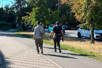 У Києві перекрили вулицю через спецоперацію поліції